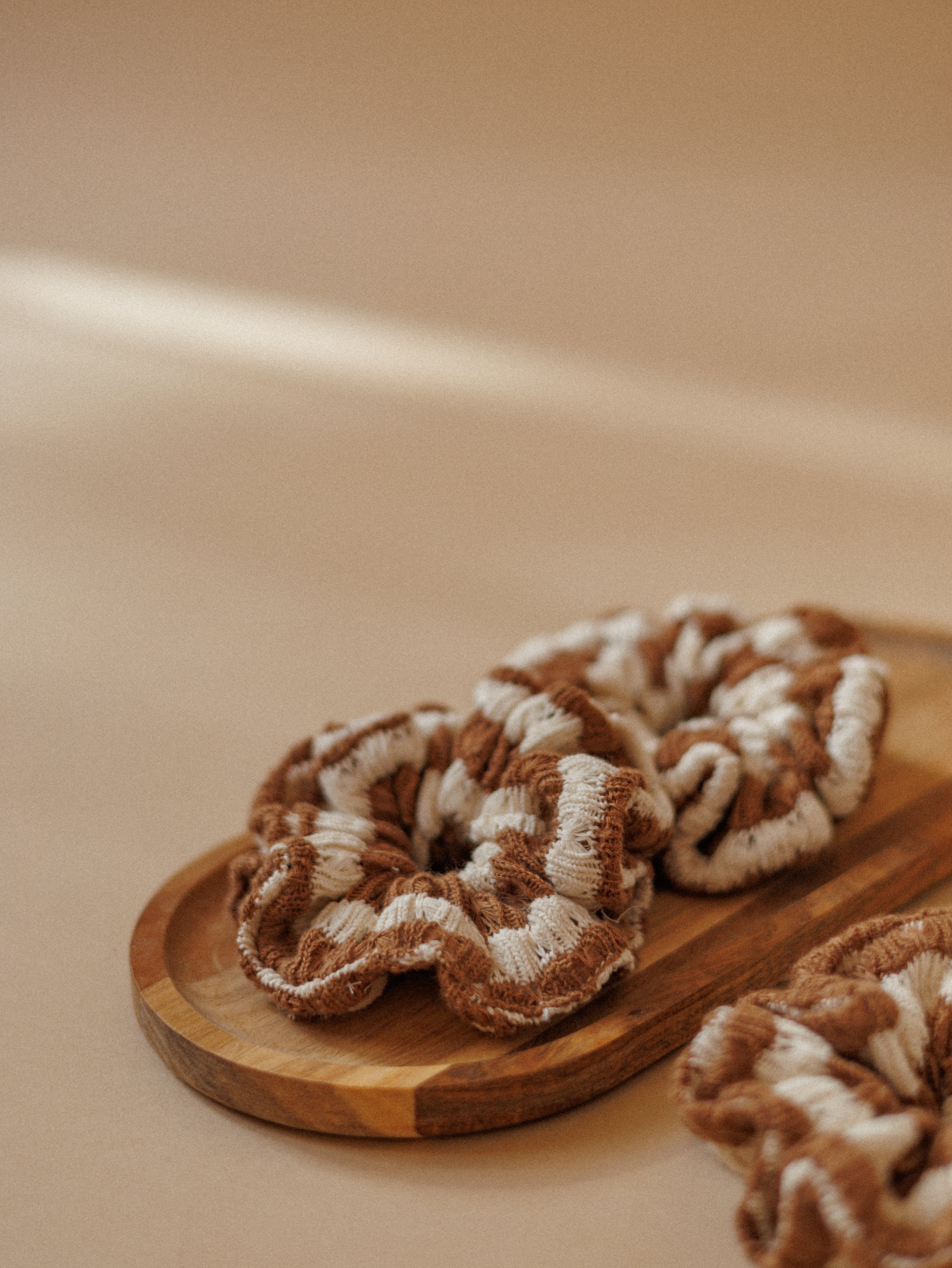Crochet Scrunchie – EvelinaApparel