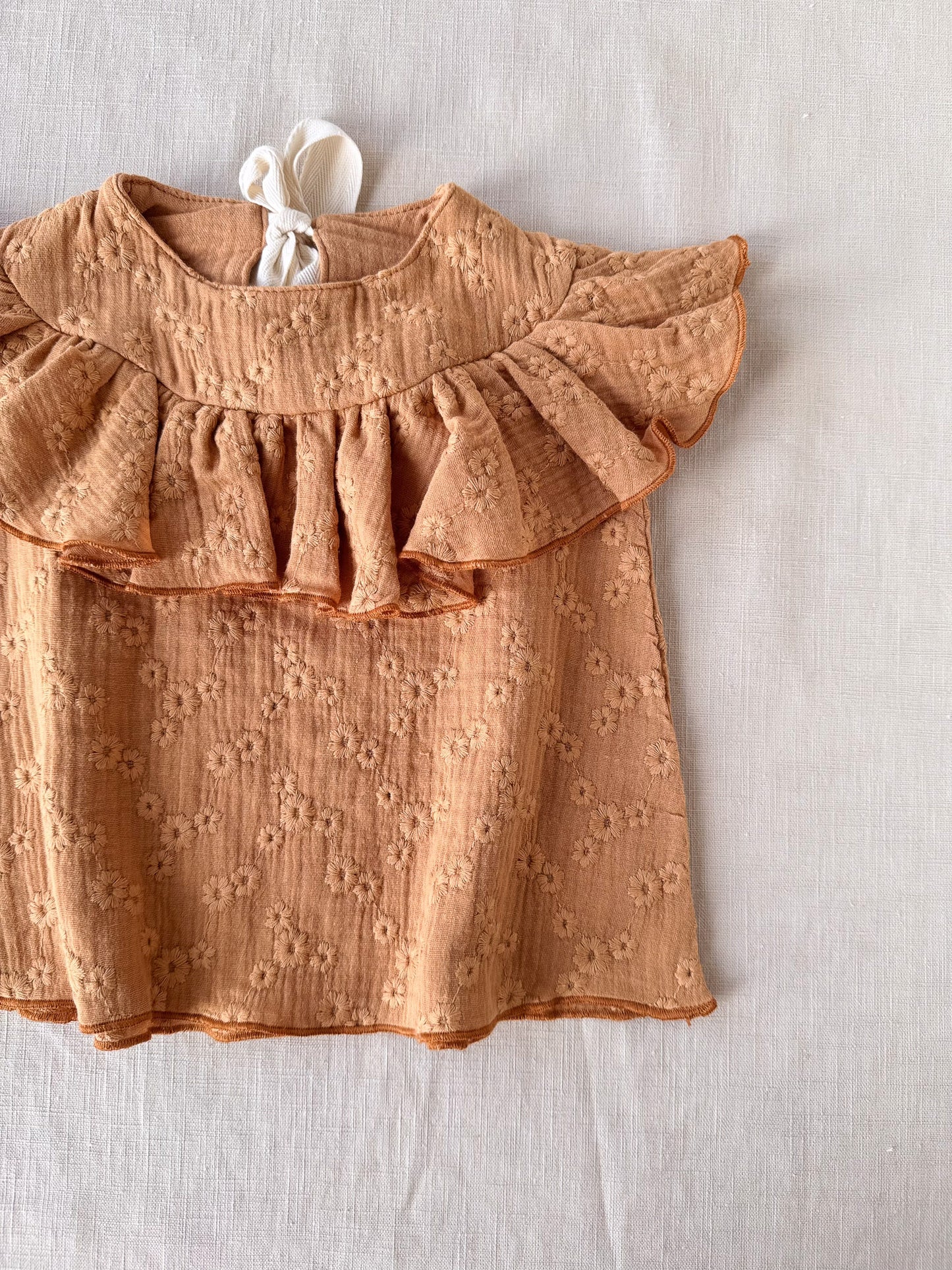 Naya baby dress / embroidered caramel