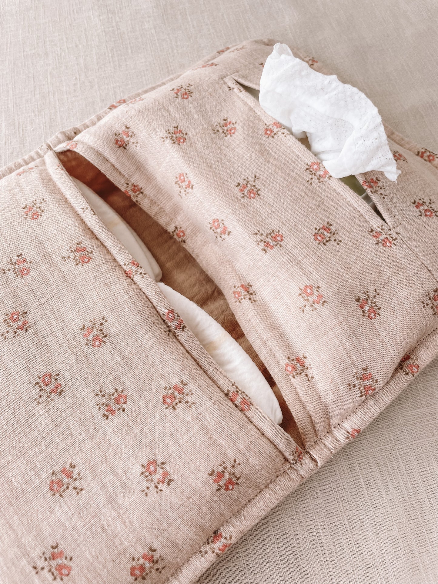 Diaper bag / melange floral beige