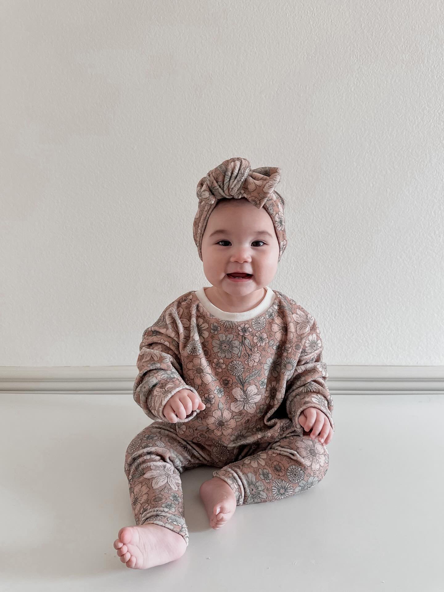 Terry leggings + sweater + headband / bold floral - caramel