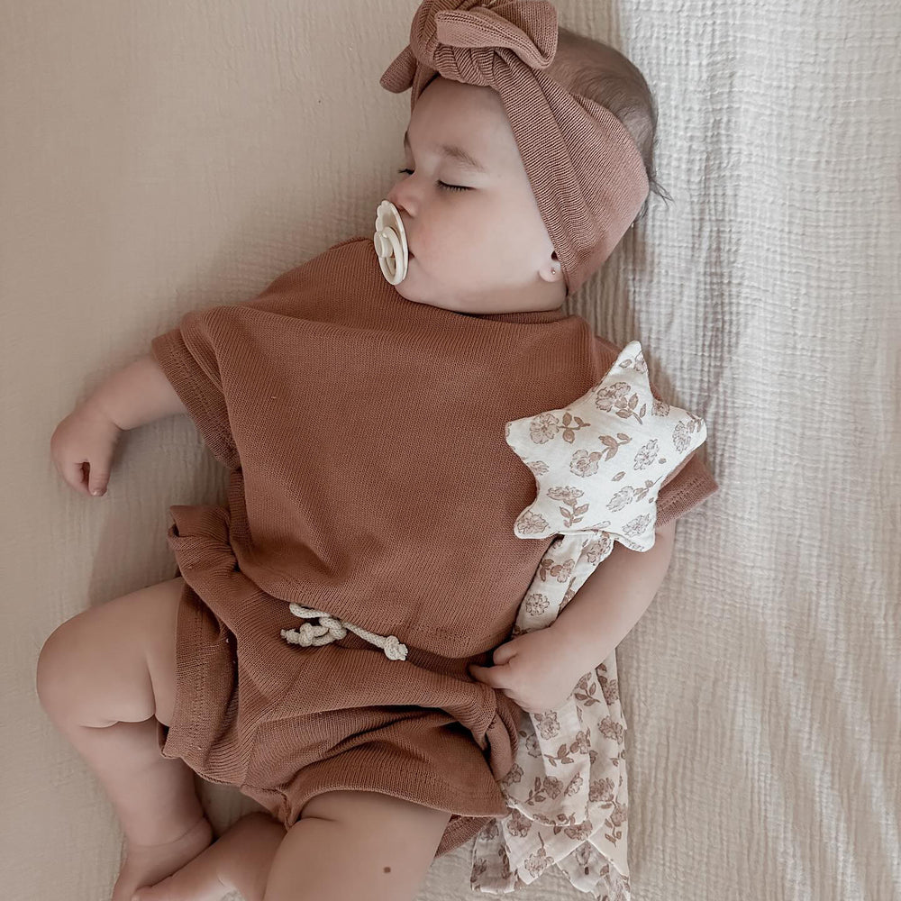 
                      
                        Newborn set / blossom
                      
                    