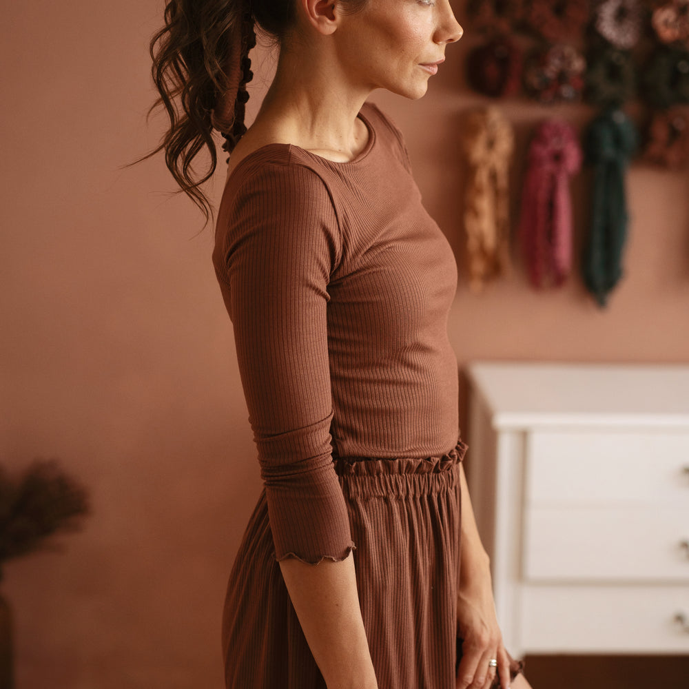 
                      
                        Modal ribbed 3/4 sleeve top / chocolate
                      
                    