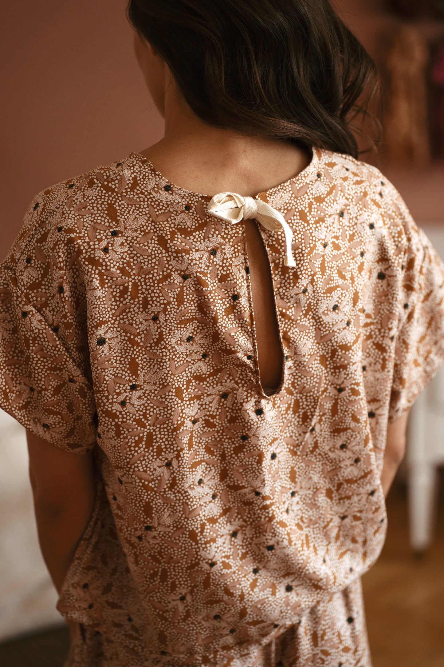 Lena top / blush floral dots