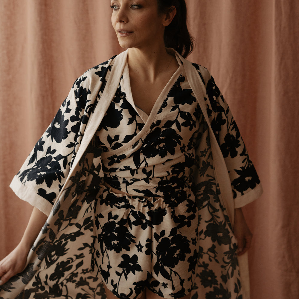 
                      
                        Robe  / magnolia navy + cream
                      
                    