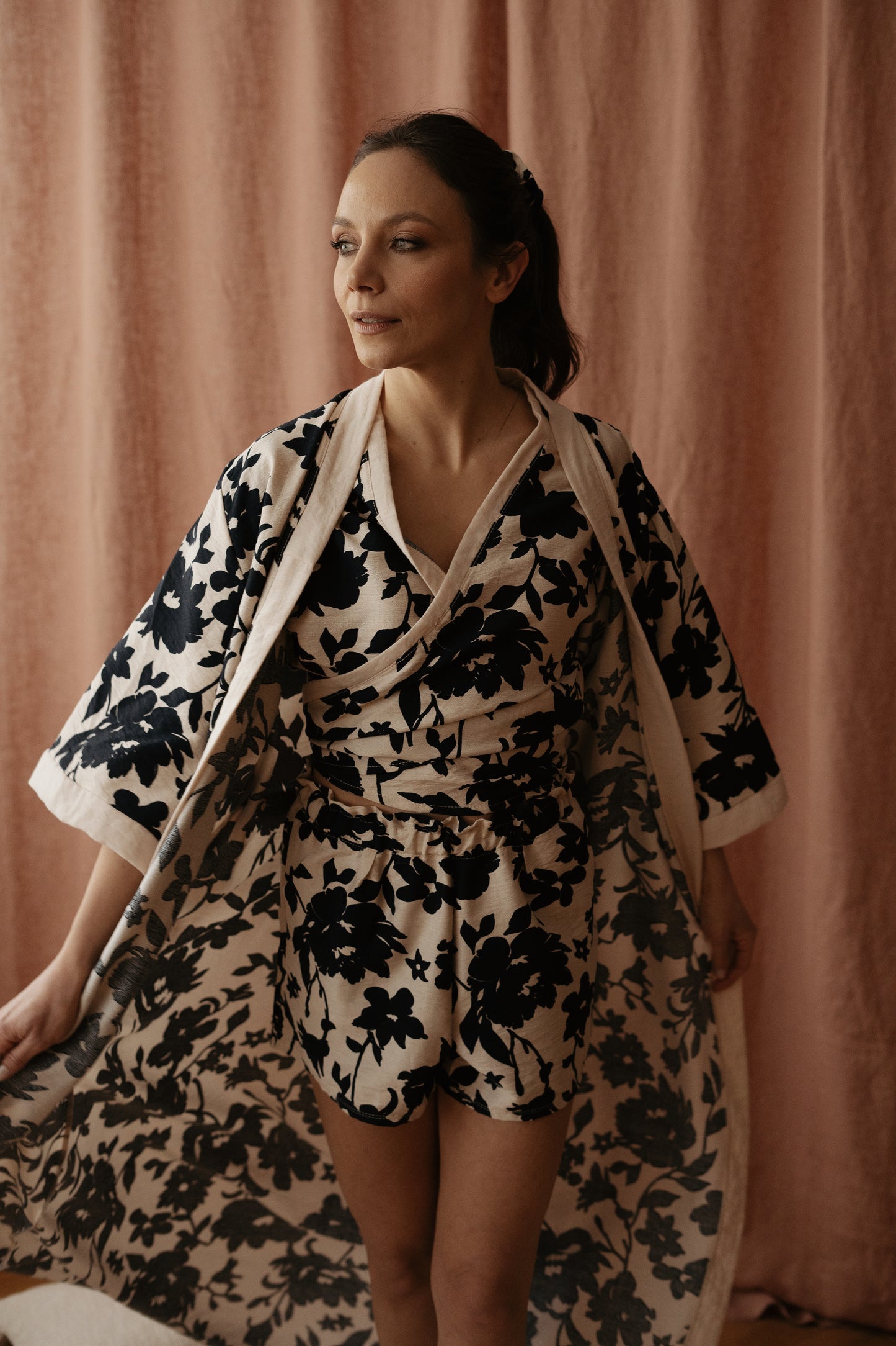 Robe  / magnolia navy + cream