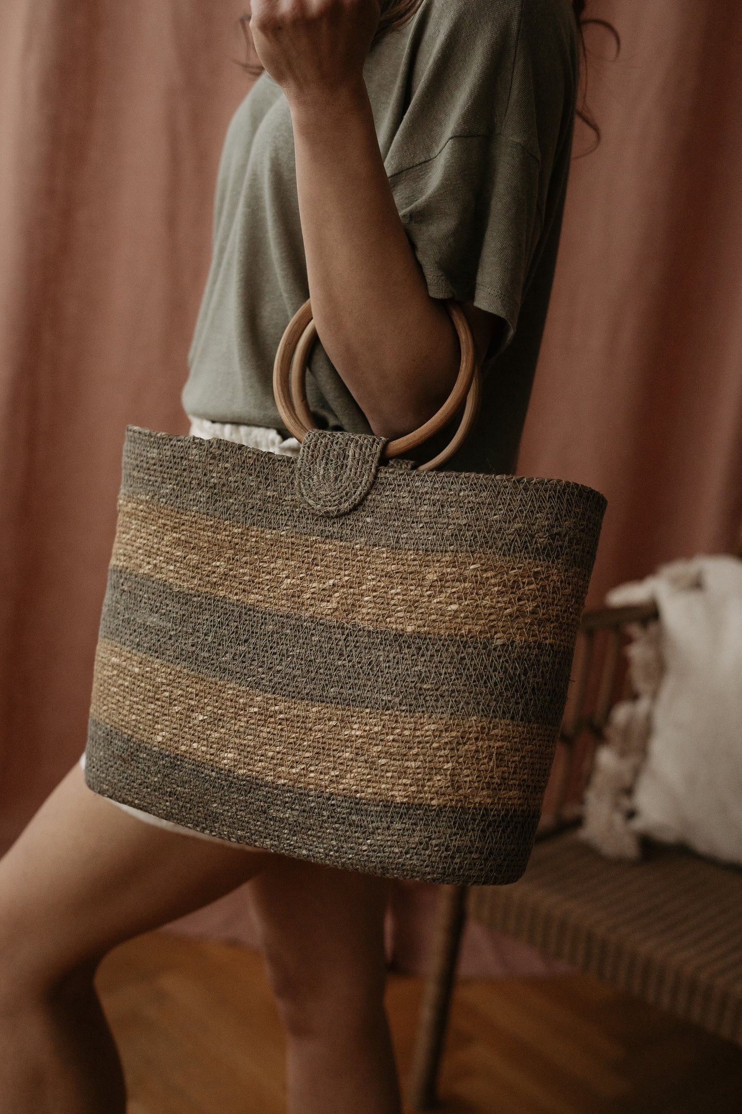 Grass handbag /  dusty grey + natural
