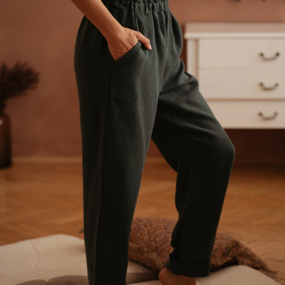 
                      
                        Long Poppy pants / Linen - Emerald
                      
                    