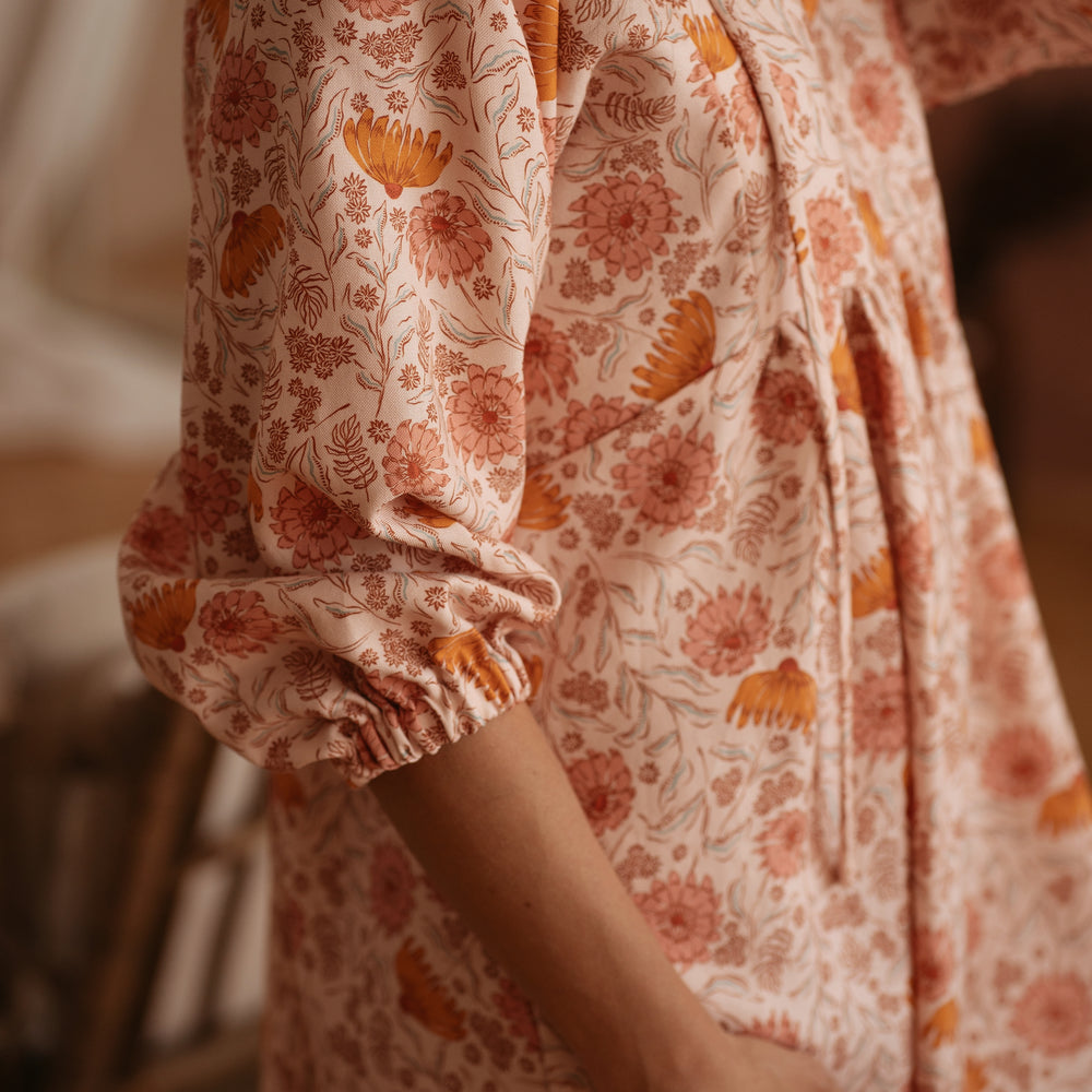 
                      
                        Malani dress / Floral Honey Rose
                      
                    