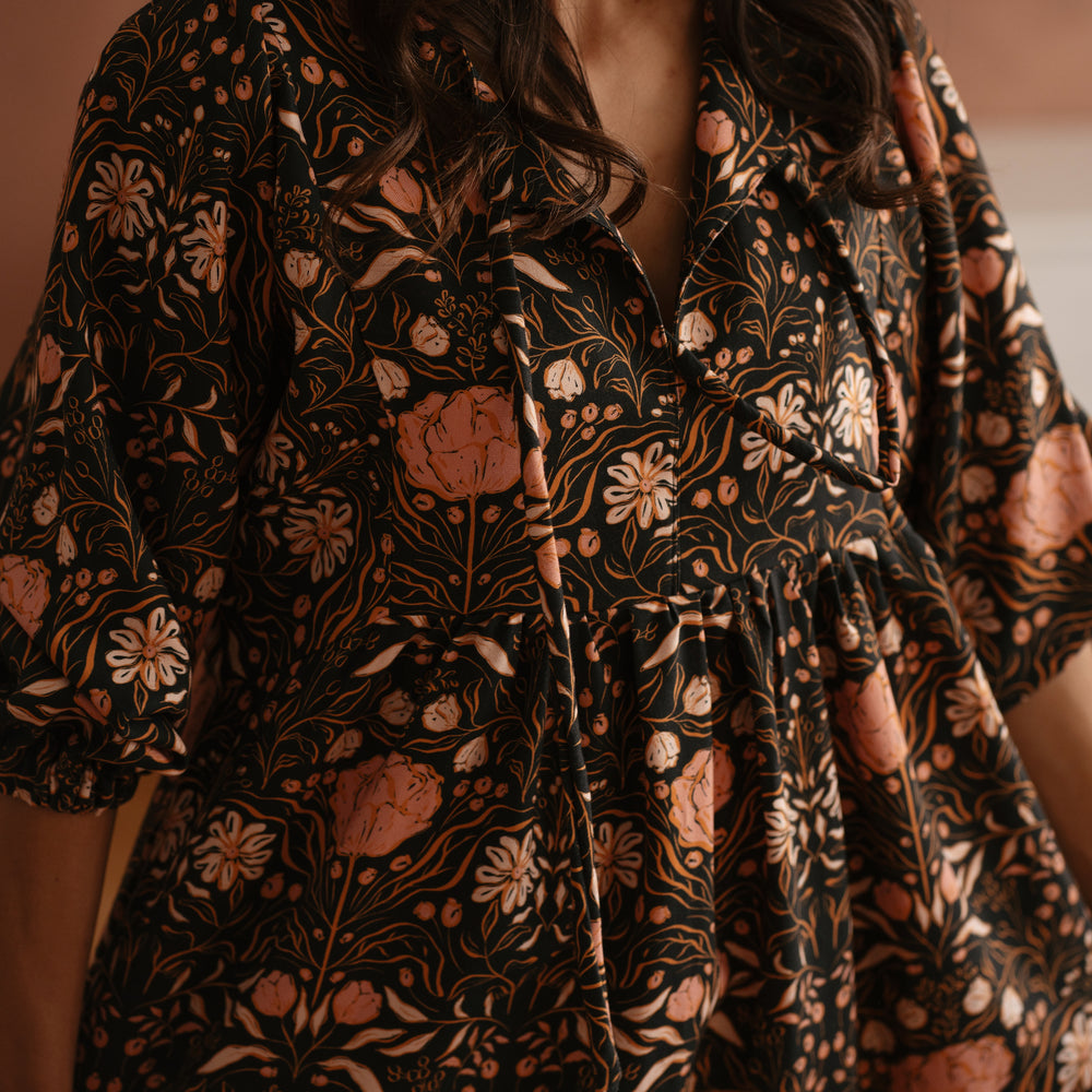 
                      
                        Malani dress / Rose & Peach Floral
                      
                    