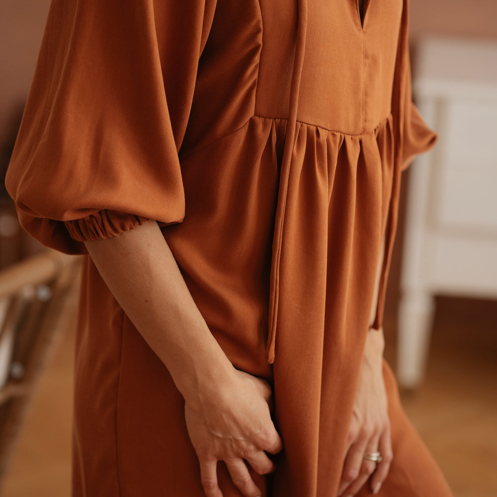 
                      
                        Malani dress / Burnt orange
                      
                    