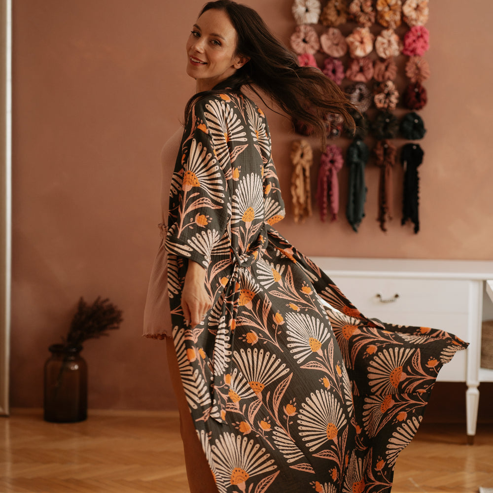 Muslin robe / big abstract floral