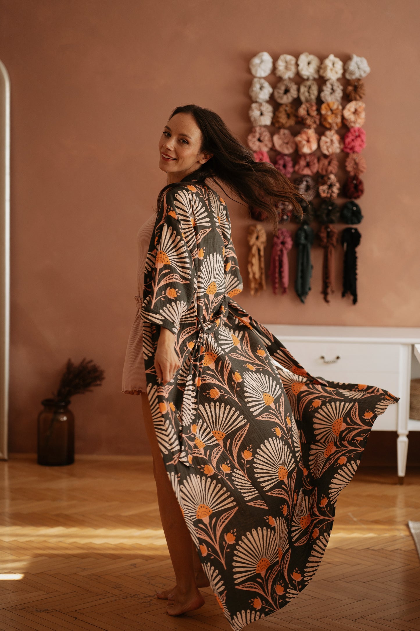 Muslin robe / big abstract floral