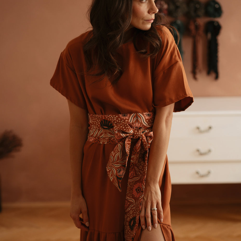 
                      
                        Ciarra dress / Burnt orange
                      
                    