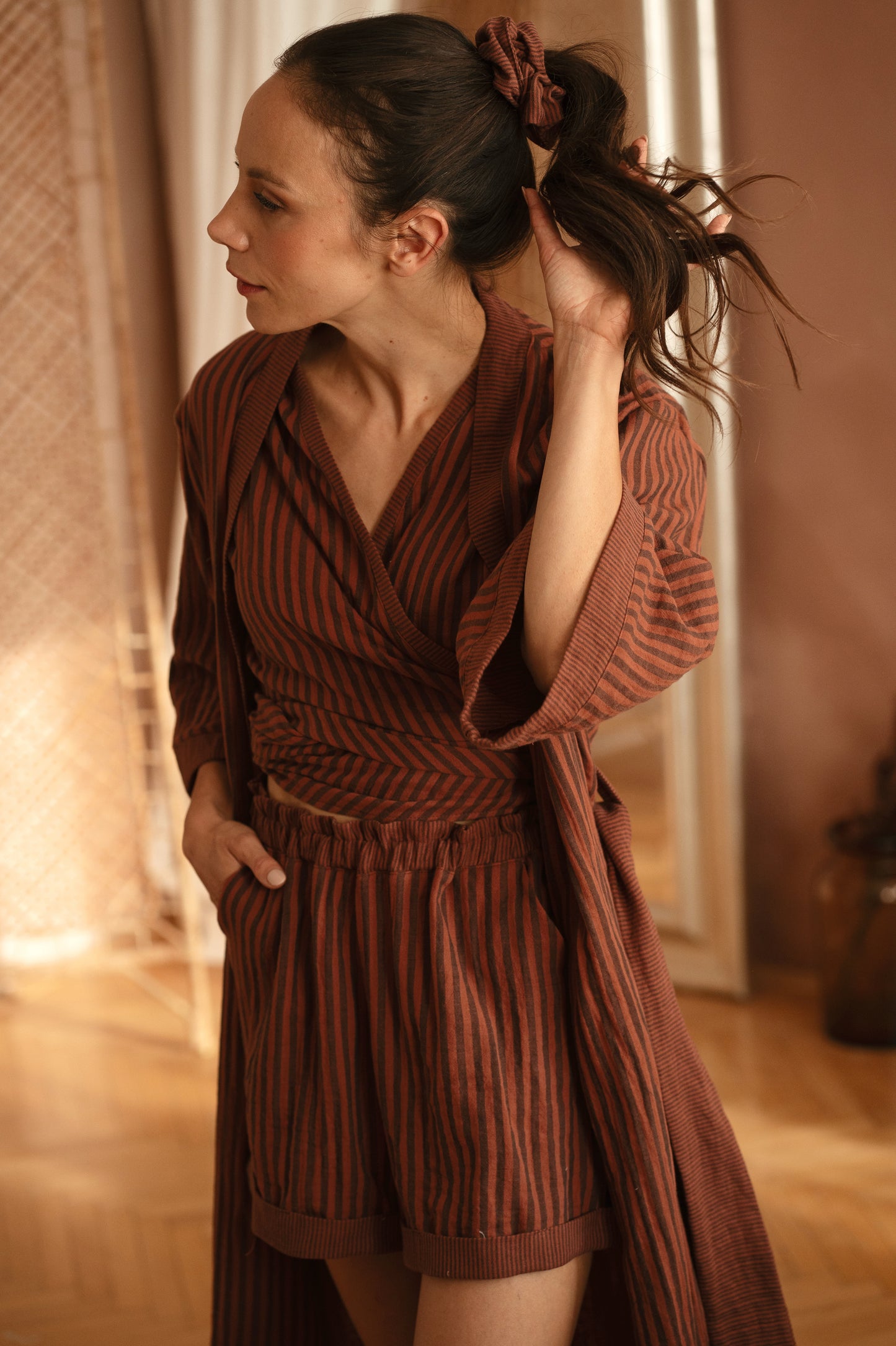 Muslin robe / stripes - chocolate