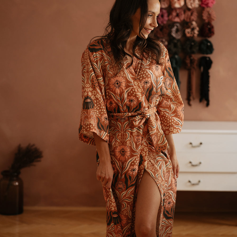 
                      
                        Muslin robe / bohemian floral - chocolate
                      
                    