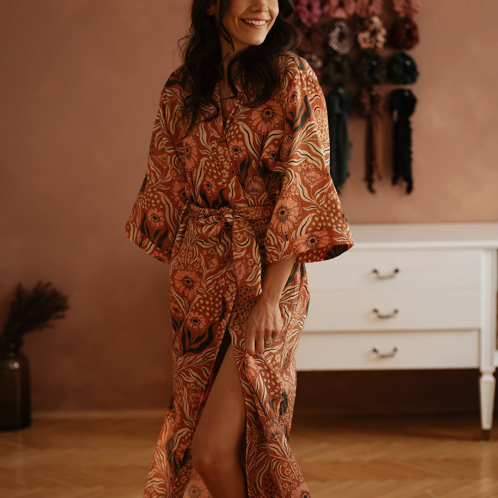 
                      
                        Muslin robe / bohemian floral - chocolate
                      
                    