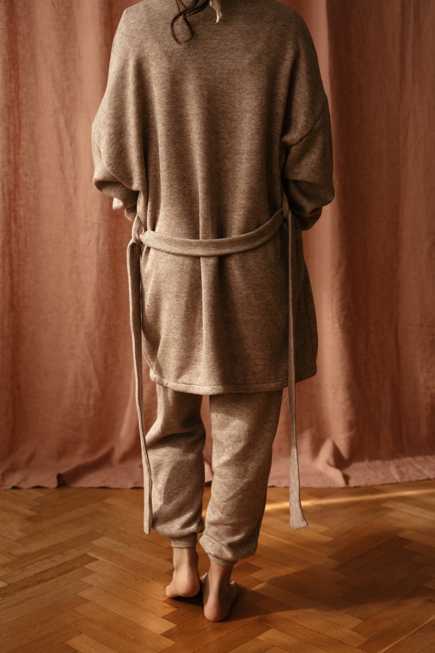 Long cardigan / sand knit