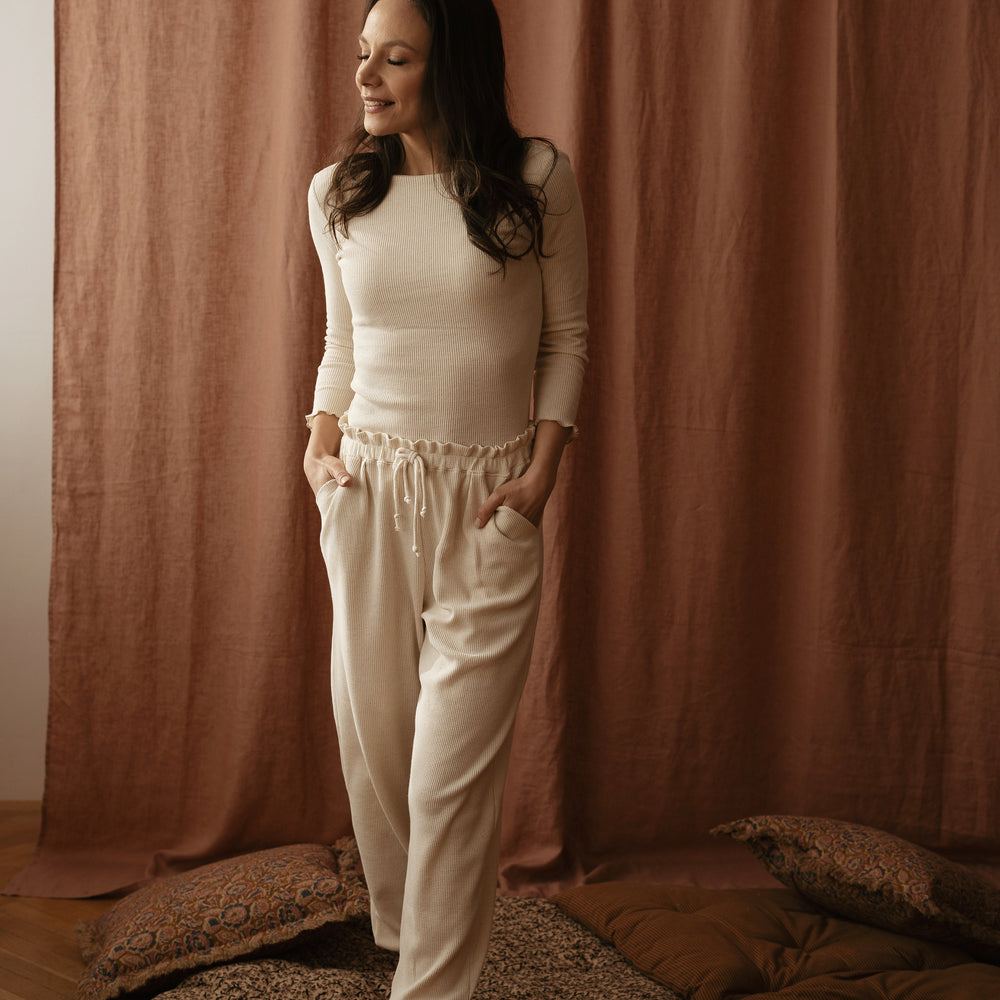 
                      
                        Loungewear pants / linen waffle
                      
                    