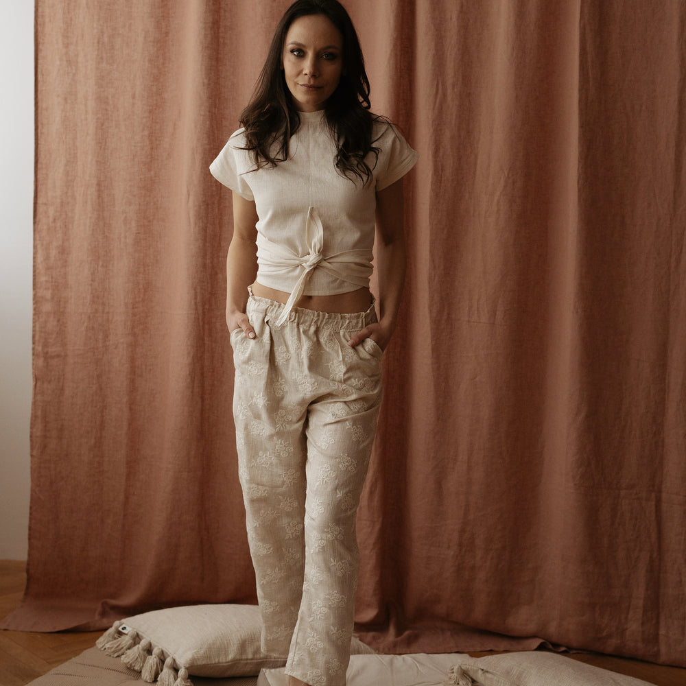 
                      
                        Long Poppy pants / embroidered linen
                      
                    