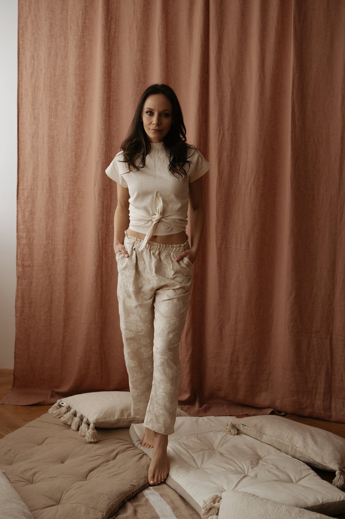 Long Poppy pants / embroidered linen