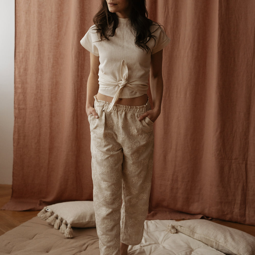 
                      
                        Long Poppy pants / embroidered linen
                      
                    