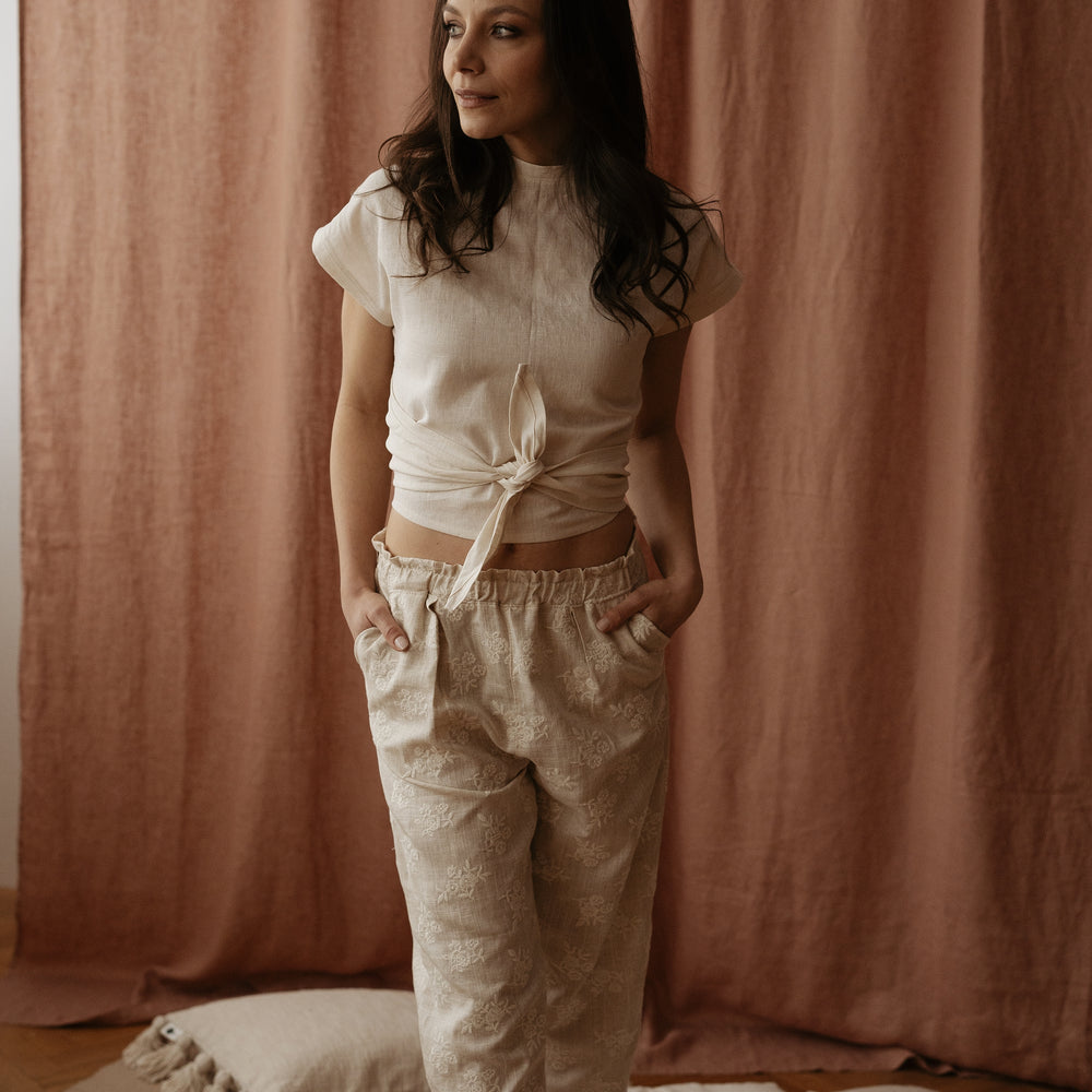 
                      
                        Long Poppy pants / embroidered linen
                      
                    