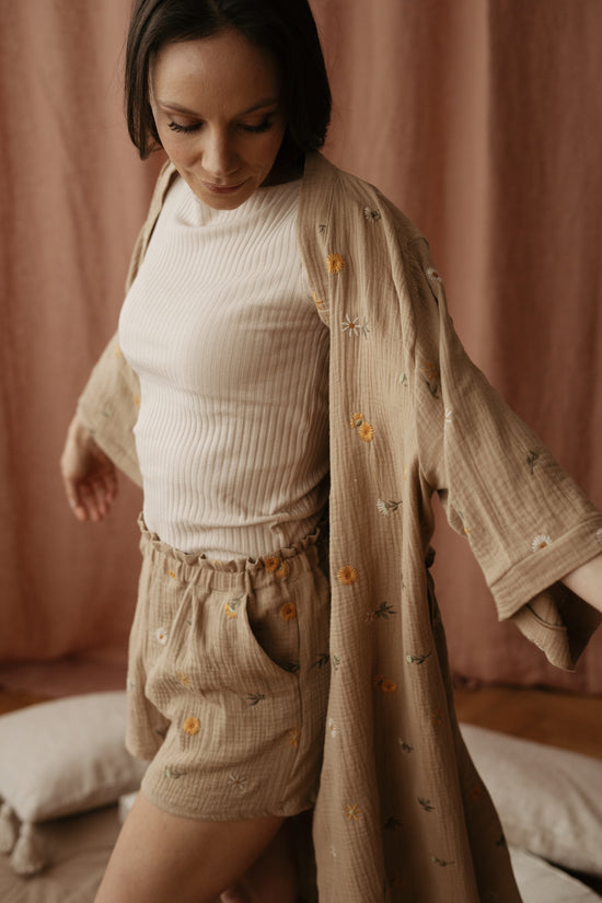Embroidered Muslin robe  / spring floral beige