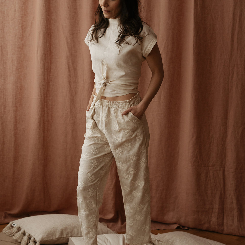 
                      
                        Long Poppy pants / embroidered linen
                      
                    