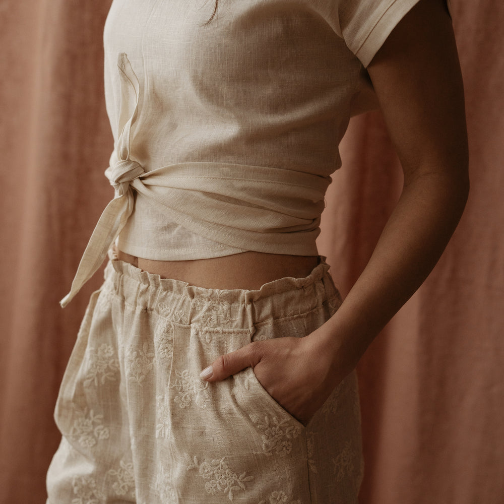 
                      
                        Long Poppy pants / embroidered linen
                      
                    