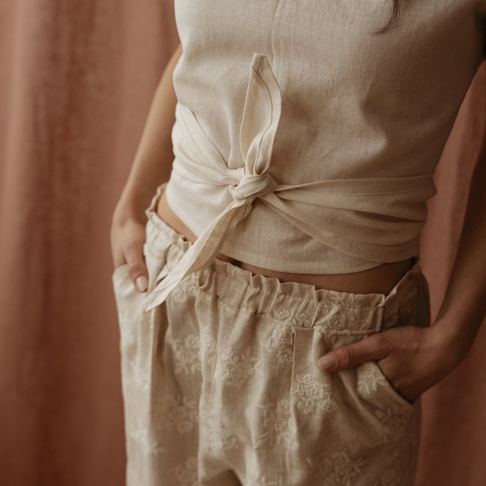 
                      
                        Long Poppy pants / embroidered linen
                      
                    