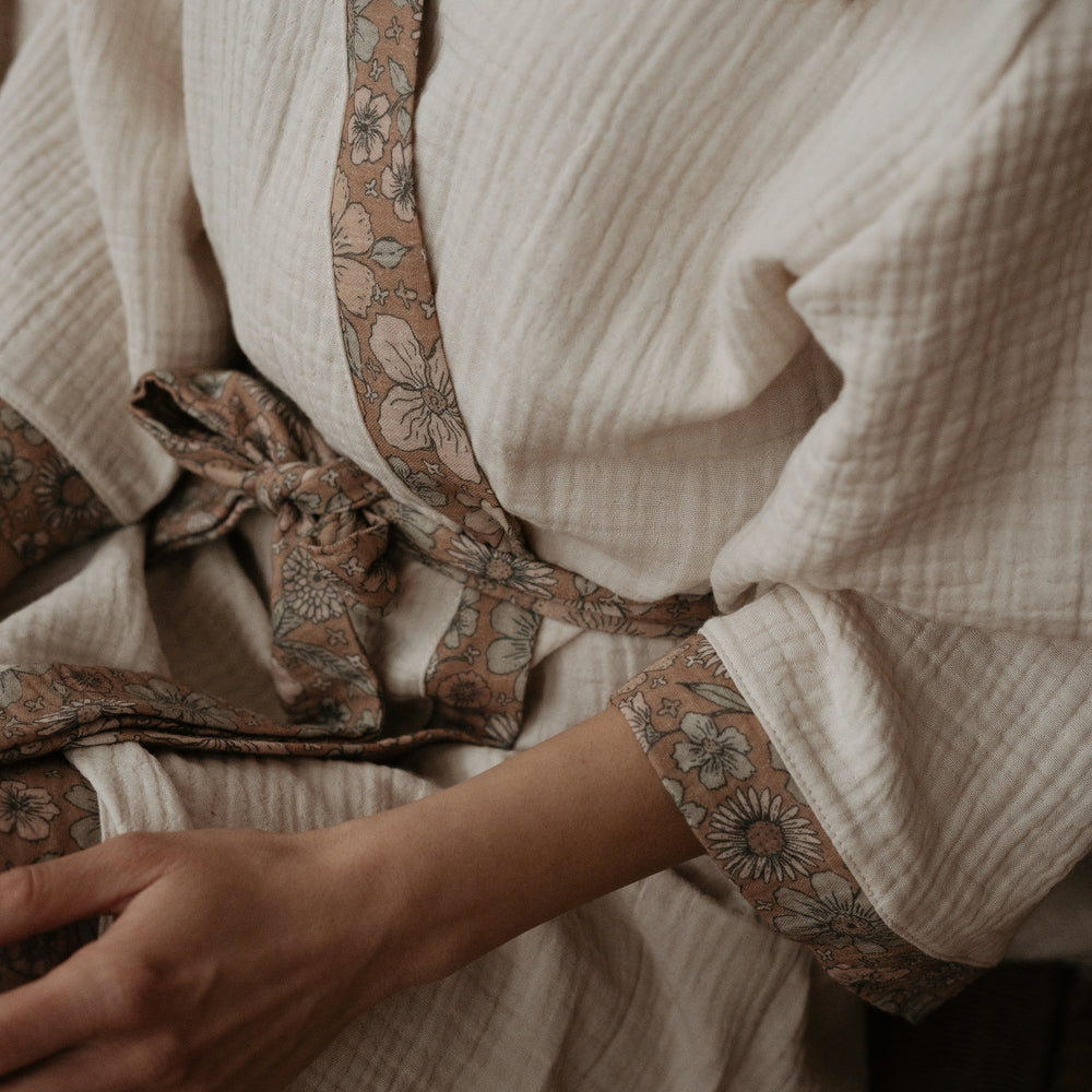 
                      
                        Muslin robe  / milk + bold floral caramel
                      
                    