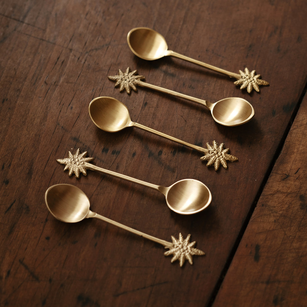 Mini palm spoon