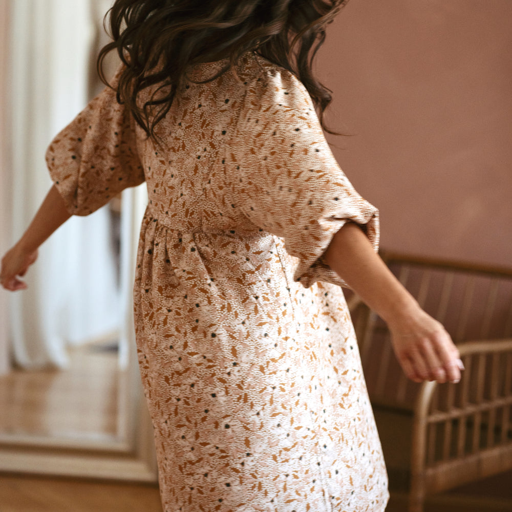 
                      
                        Malani dress / Blush Floral Dots
                      
                    