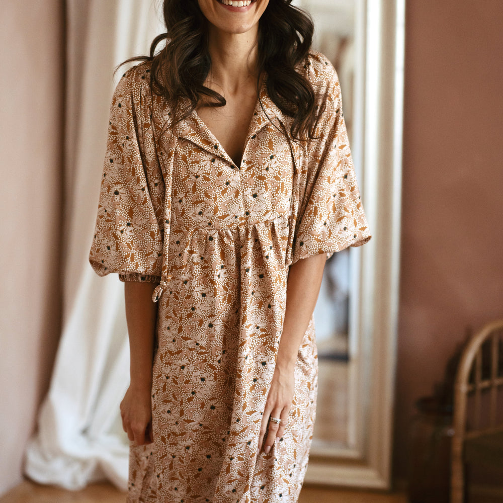 
                      
                        Malani dress / Blush Floral Dots
                      
                    