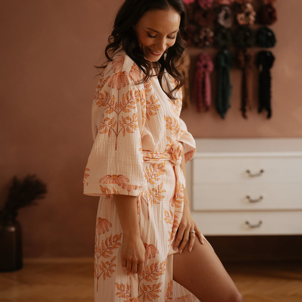 
                      
                        Muslin robe / large floral
                      
                    