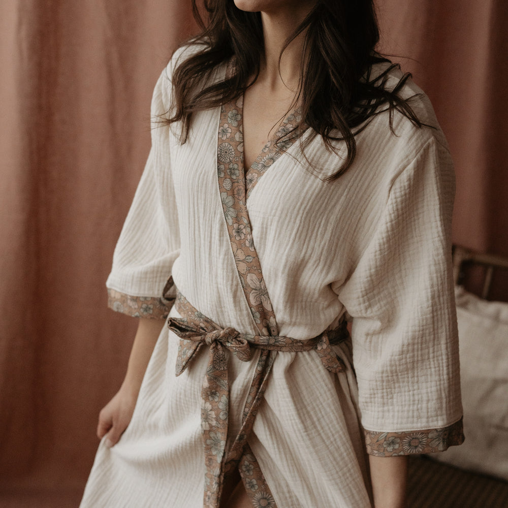 
                      
                        Muslin robe  / milk + bold floral caramel
                      
                    