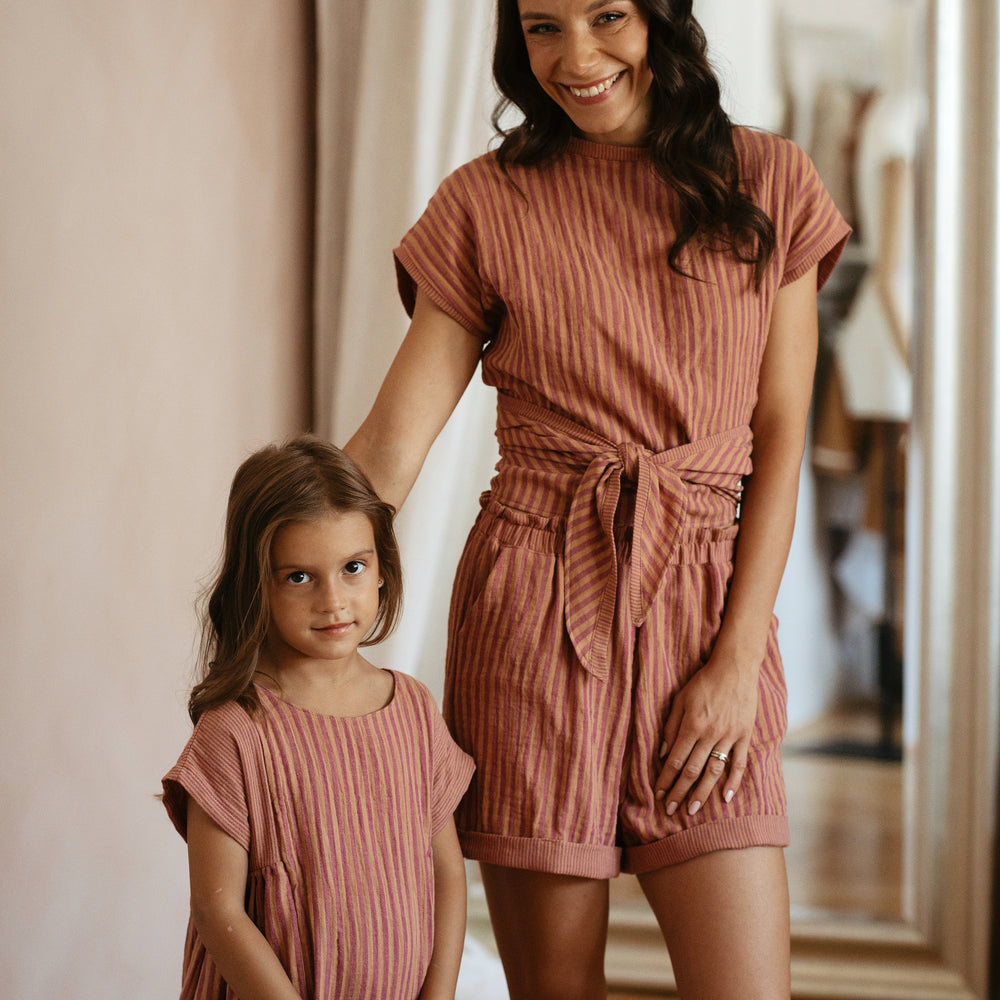 
                      
                        Poppy shorts / stripes - honey raspberry
                      
                    