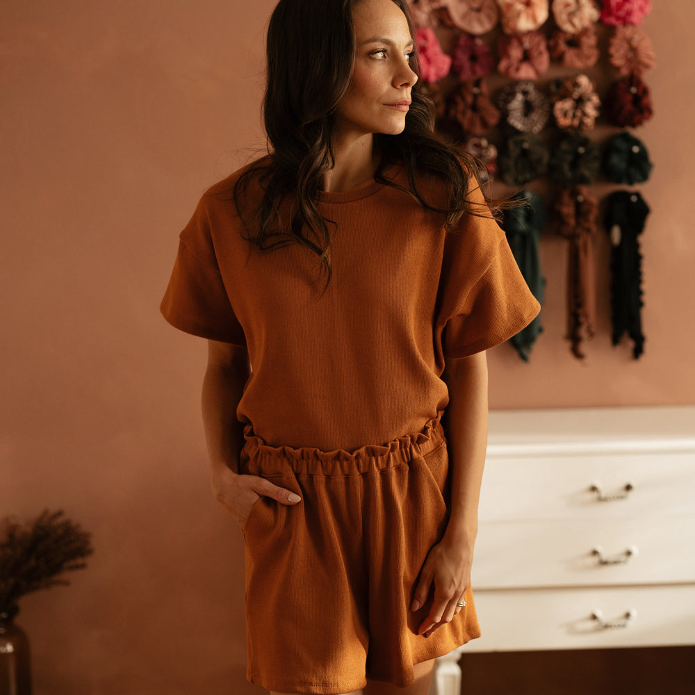 
                      
                        Amelie top / cotton knit - burnt orange
                      
                    