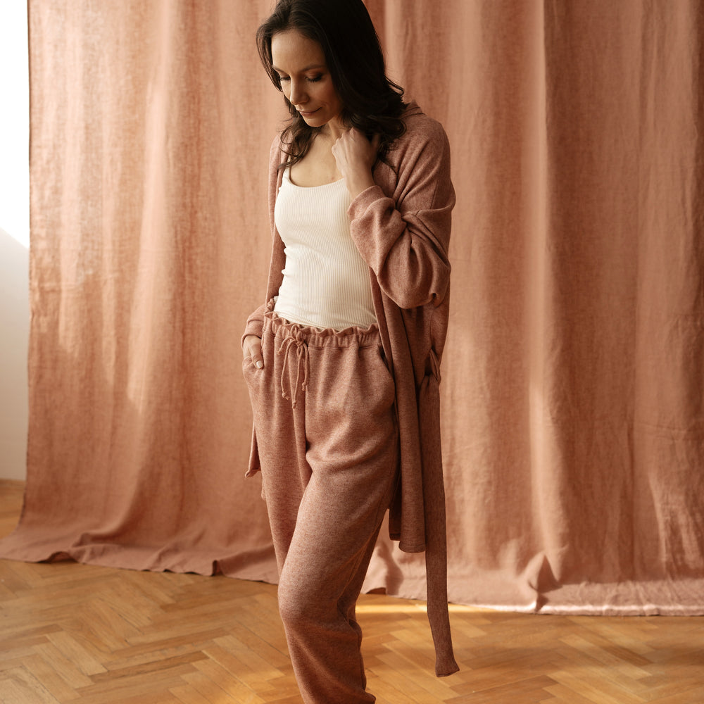 Long cardigan / vintage rose knit