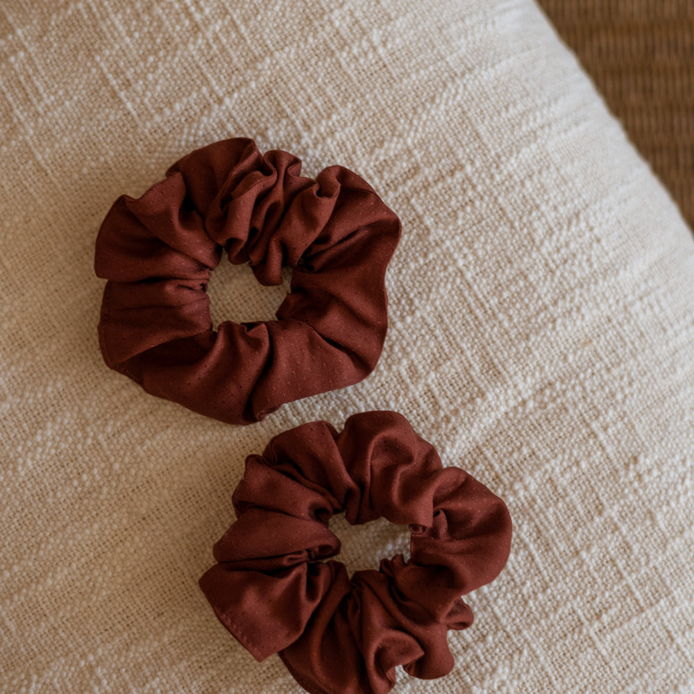 Wide Scrunchie/ burgundy tiny dots