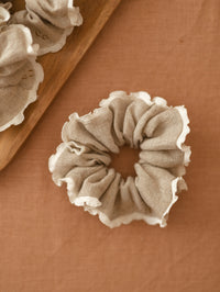 Linen Scrunchie / ruffles - Natural