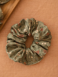 Scrunchie / Forest Green Vines