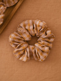 Scrunchie / Checkers - Honey Rose