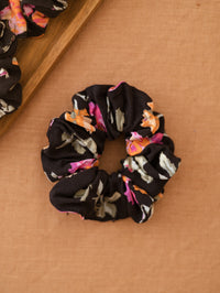 Scrunchie / Mystical  Florals