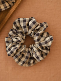 Scrunchie / Checkers - Oat + Black