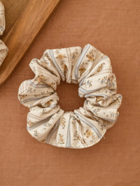 Scrunchie / Antique Florals