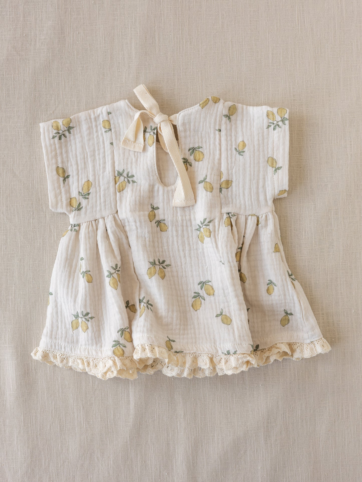Malia baby dress / lemons + lace