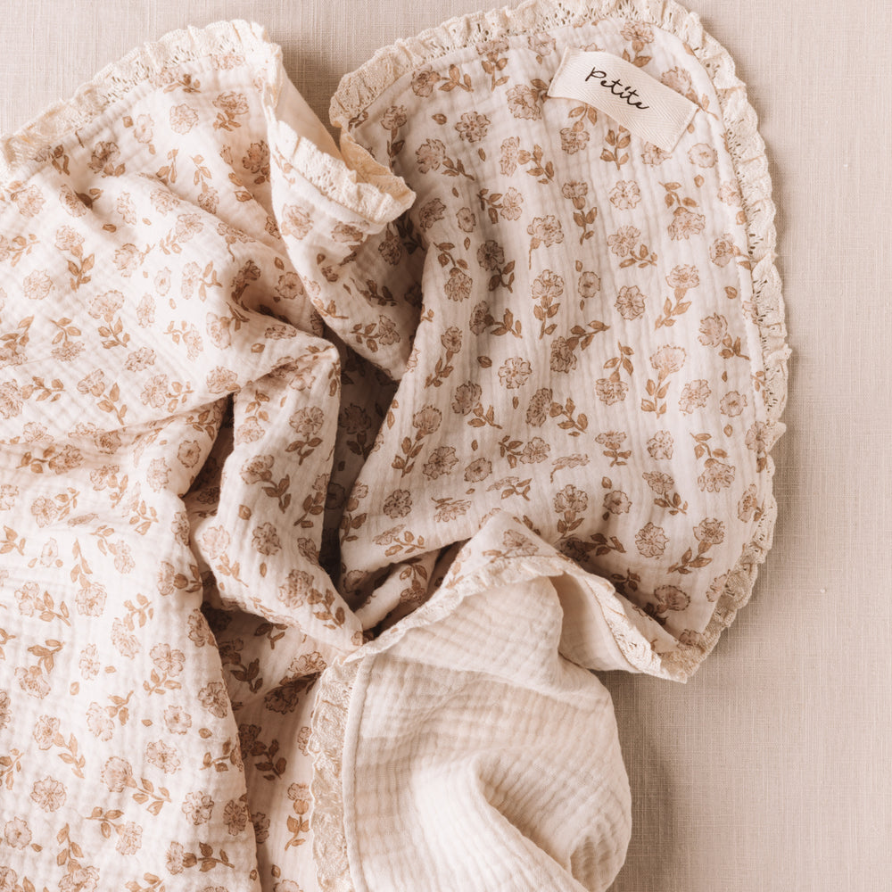 
                      
                        Muslin Blanket /  blossom + lace
                      
                    