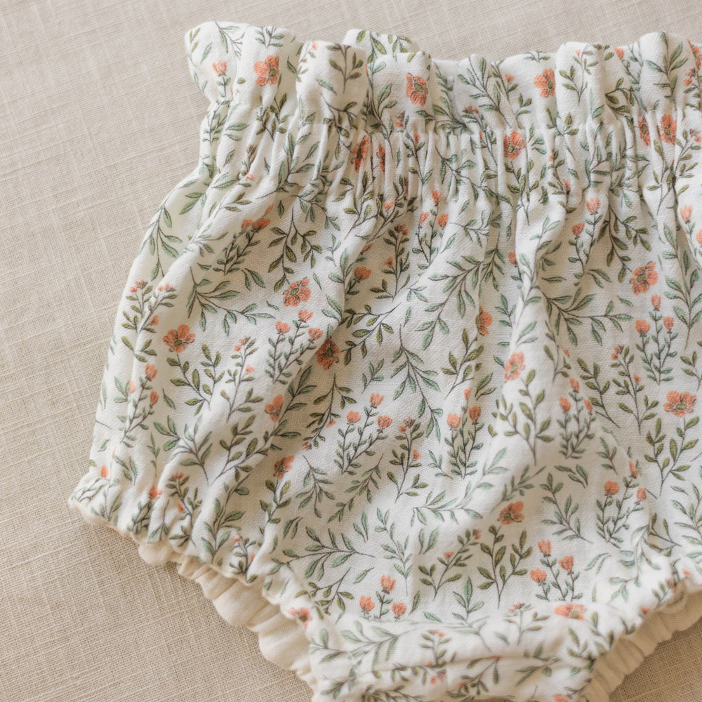 
                      
                        LIMITED EDITION * Baby bloomers / soft branches - rose
                      
                    