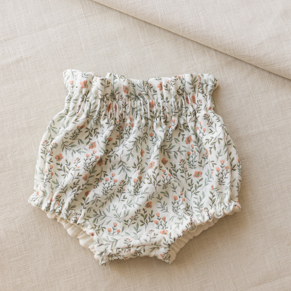 
                      
                        LIMITED EDITION * Baby bloomers / soft branches - rose
                      
                    